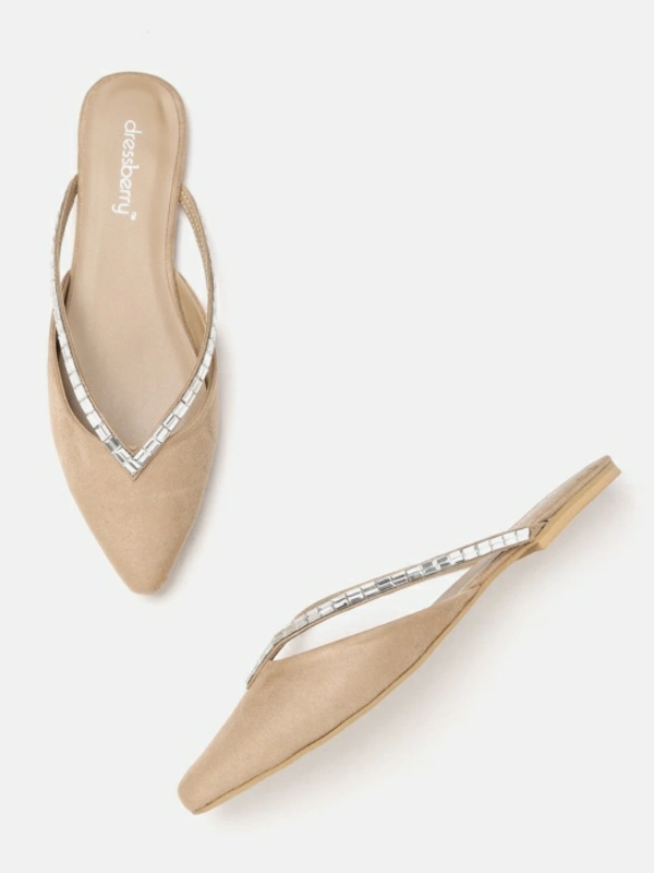 Dressberry Women Beige Flats - Beige, 5