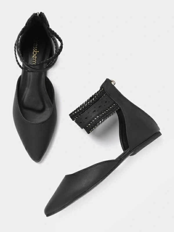 Dressberry Women Black Flats - 7, Black 🖤