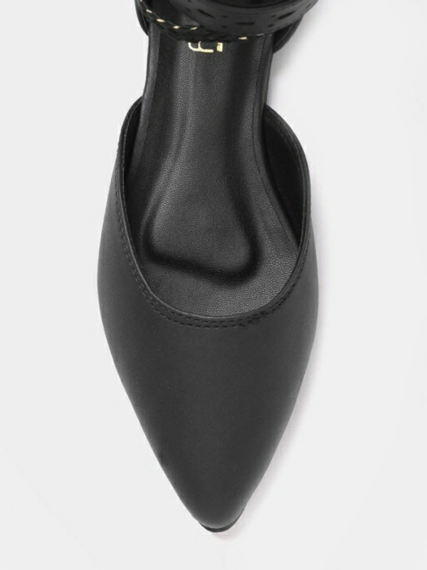 Dressberry Women Black Flats - 7, Black 🖤