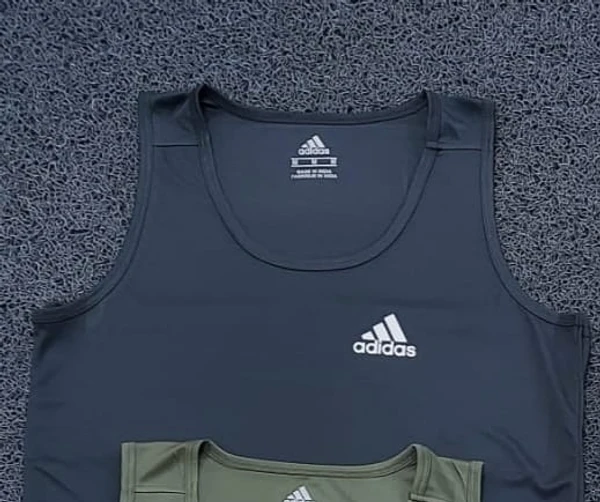 AD0501-Set Of 3 Pcs@110/Pc-Sports Drifit 2 Way Fabric Sando/Tank top/Vest-AD0501-UP14-S03-LGY - M-1, L-1, XL-1, Light Grey