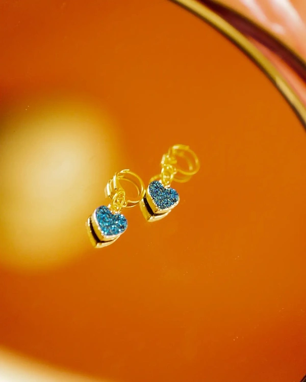Beautiful Sparkling Earrings - blue