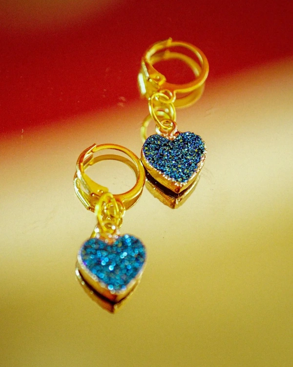 Beautiful Sparkling Earrings - blue