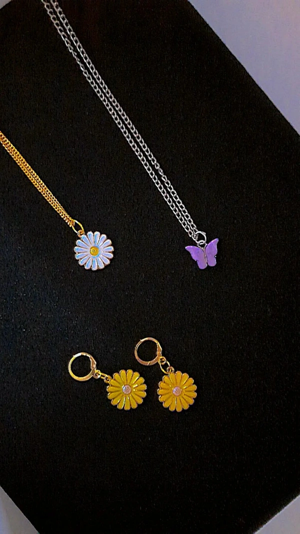  Charm Daisy - yellow , white , pink