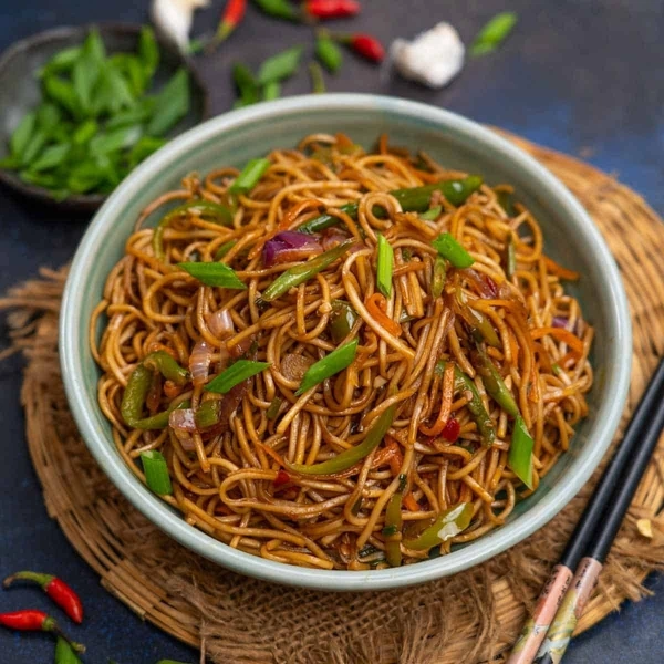 Chilly Garlic Noodles VR-001