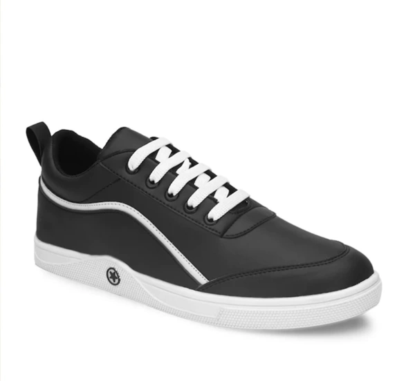 Sneakers - UK 6, Black