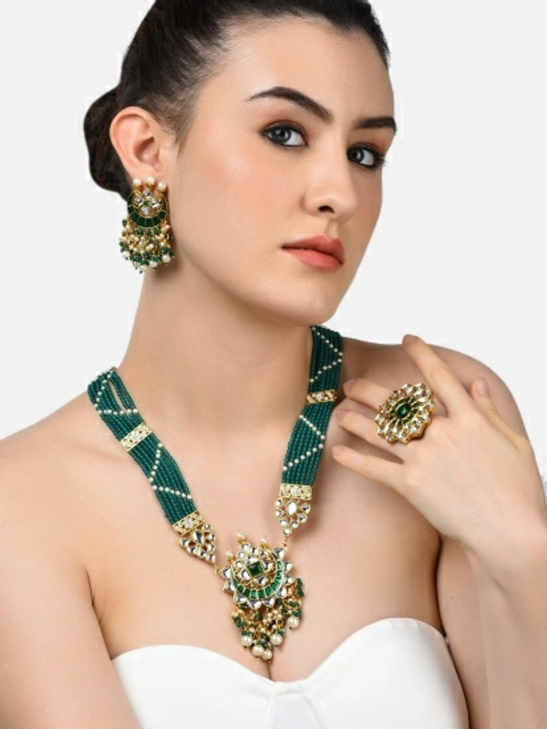 ZAVERI Pearls
