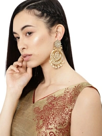 ZAVERI Pearls