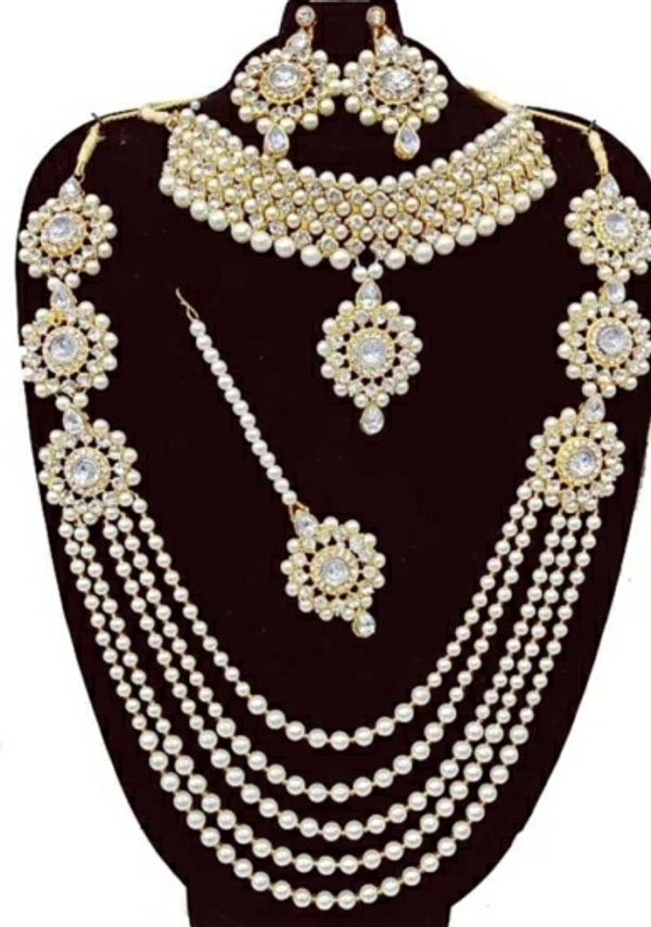 Hurrio Mother Of Pearl Jewel Set