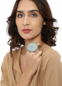 ZAVERI Pearls