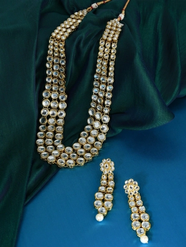 ZAVERI Pearls