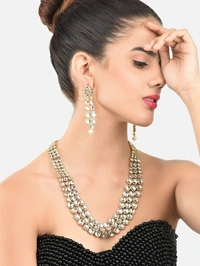 ZAVERI Pearls