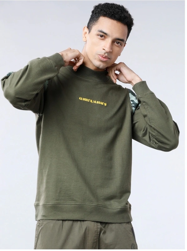 Beckon Camouflage Sweatshirt - L