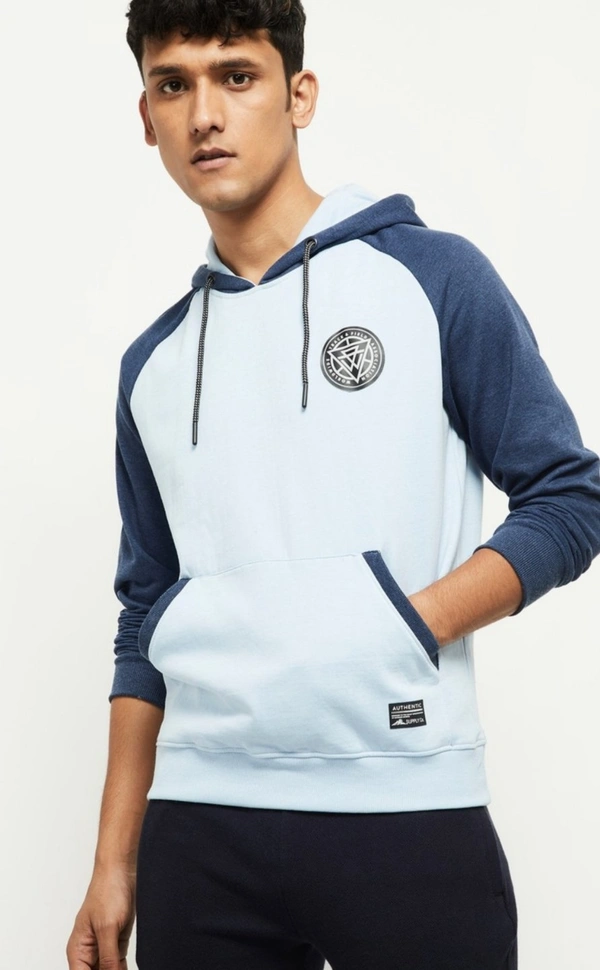 Hooded Sweatshirt - XL