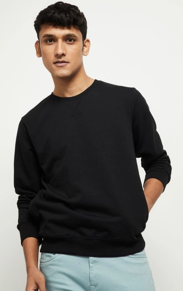 Solid Sweatshirt - L