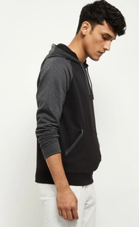 Hooded Sweatshirt - XL
