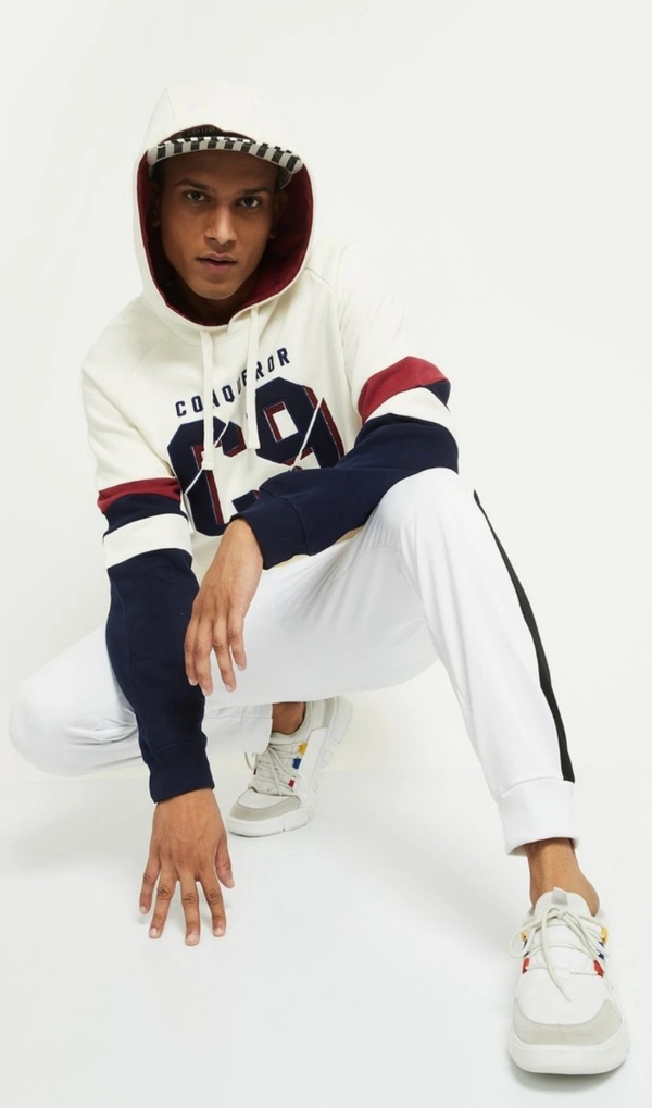 Hooded Sweatshirt - XL