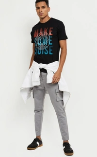 Printed T-shirt- Black - M