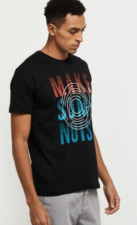 Printed T-shirt- Black - L