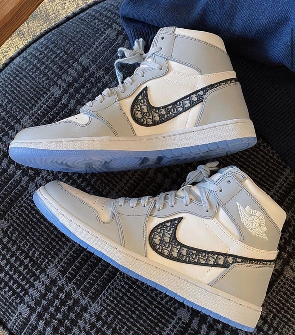 Air Jordan Dior - High  - UK 10