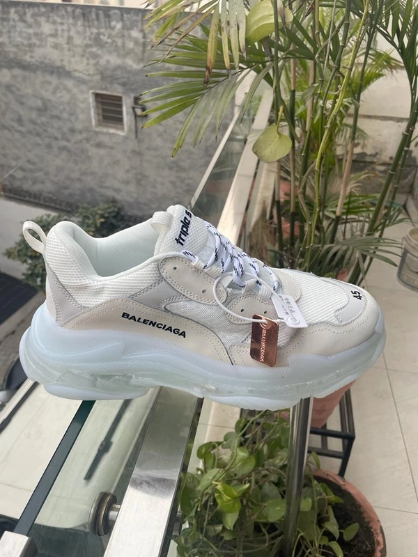 Balenciaga - W - UK 6
