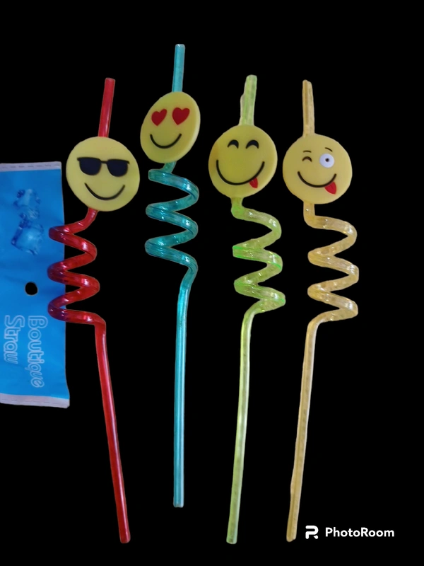 FANCY STRAWS