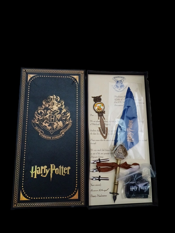 HARRY POTTER  PEN SET