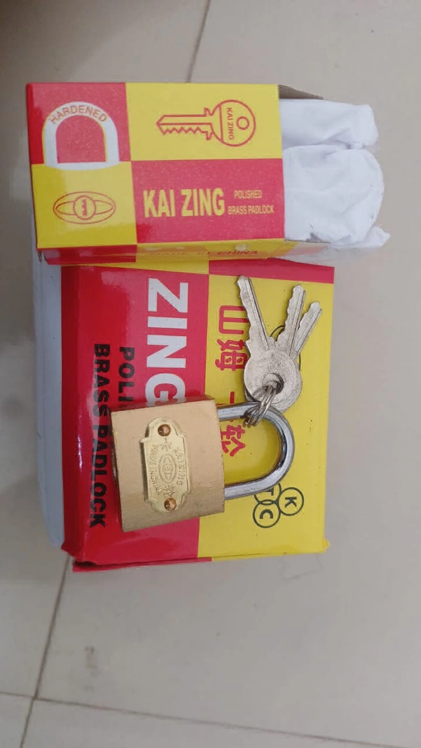 LOCK 32 MM