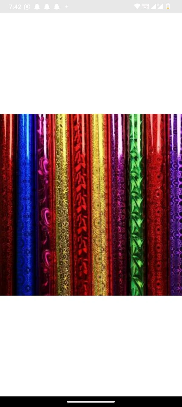 Gift wrapping roll