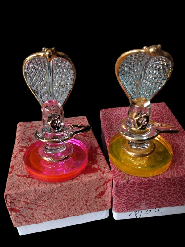 GLASS GOLD SHIV LING P7