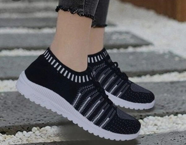 Boys And Girls Shoe  - 7, 7