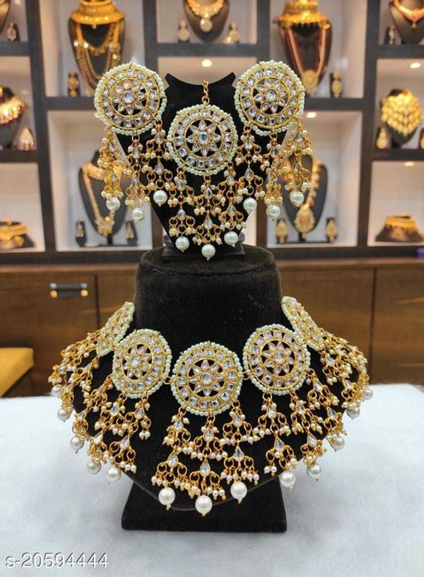 Feminine Colorful Jewellery Sets