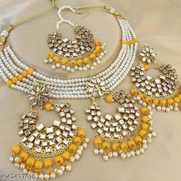 Feminine Colorful Jewellery Sets