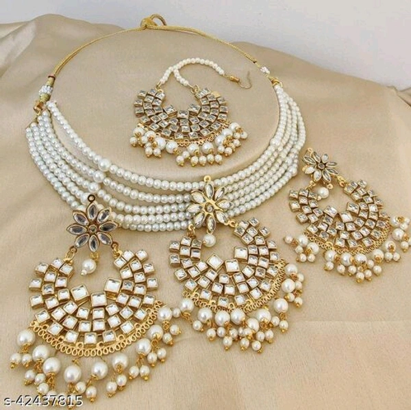 Feminine Colorful Jewellery Sets