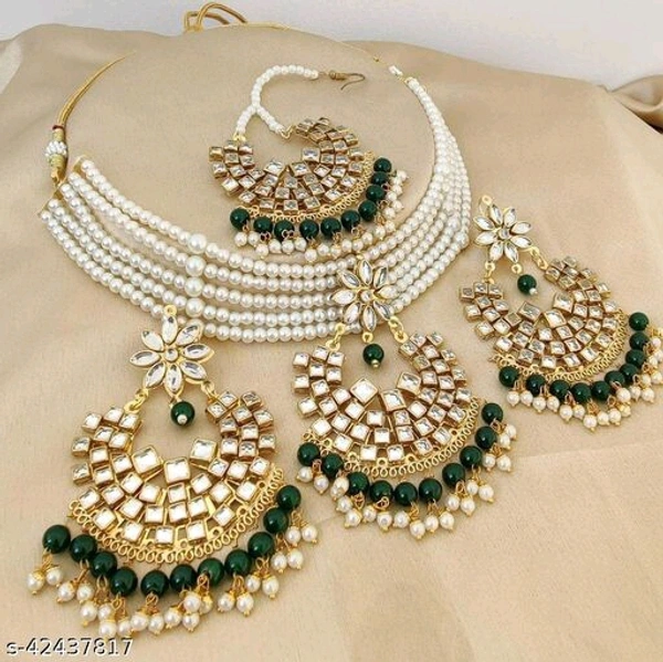 Feminine Colorful Jewellery Sets