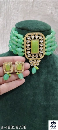 Elite Glittering Women Necklaces & Chains