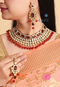 Women Necklace Set