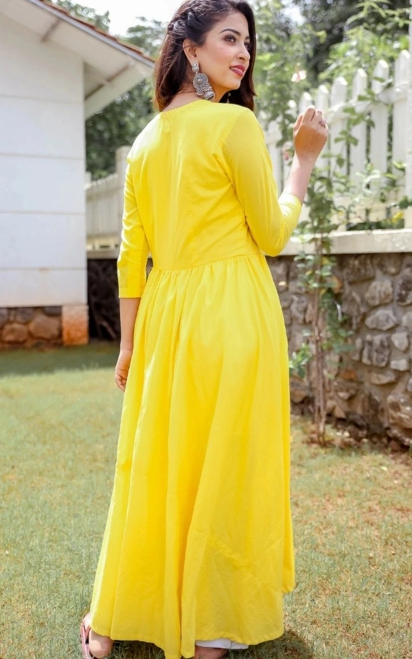 BRISA Rayon Patterned Kurti - 38 40 42 44