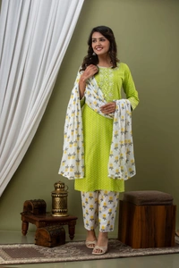 BRISA Women's Classic Printed Kurtis - M to XXL--38 to 44