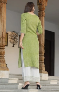 BRISA Heavy Printed Rayon Straight Kurti - M to XXL