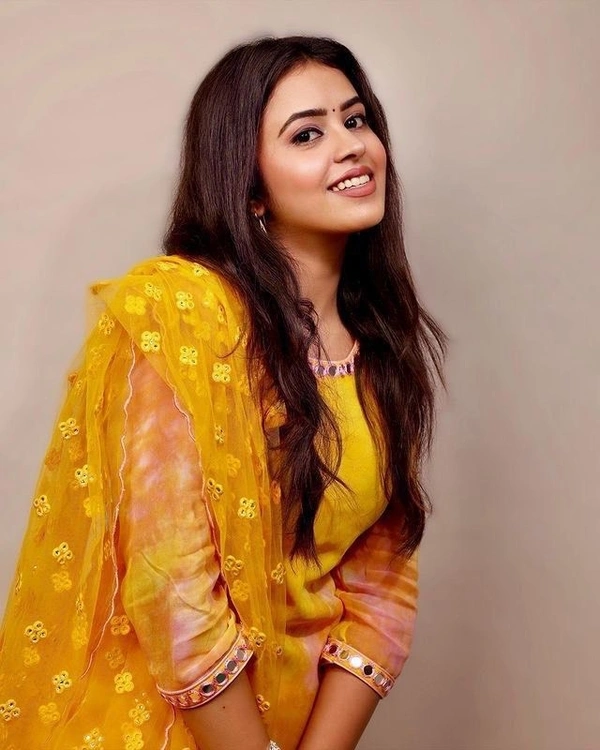 BRISA  Gerorgette Kurti Patiala & Duppatta Set - M(38)L(40)XL(42)XXL(44)