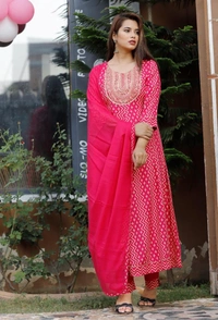 BRISA Rayon Gold Printed Kurti,Pant, Duppatta - M(38) L(40) XL(42) XXL(44)