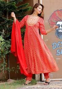 BRISA Rayon Gold Printed Kurti,Pant, Duppatta - M(38) L(40) XL(42) XXL(44)
