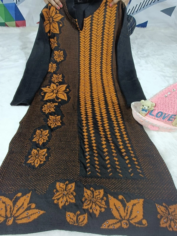 BRISA Pure Wollen Knitting Kurtis - free size (40 42 44 46)
