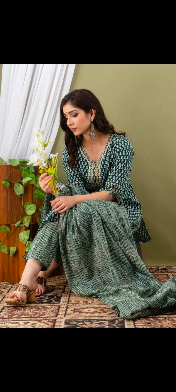 BRISA Cotton Malmal Green Handwork Kurti Pant Dupatta - M to XXL