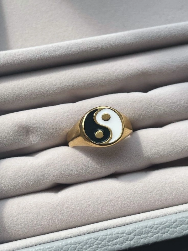 Yin Yang Ring  - 17, Black