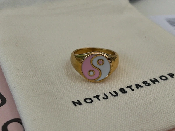 Yin Yang Ring  - 17, Pink