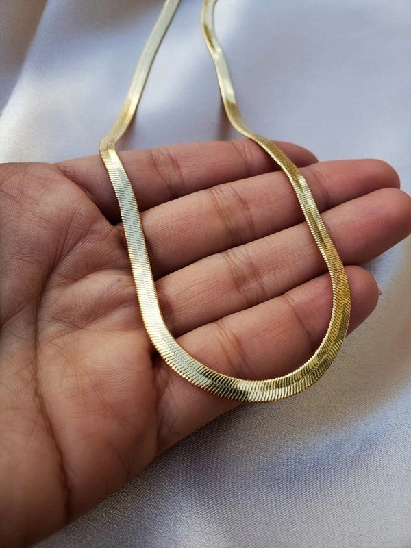 Herringbone Necklace - Golden