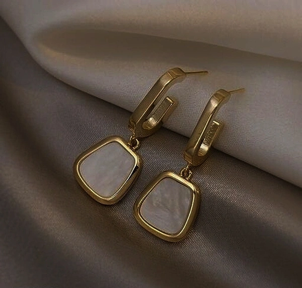 Classic Earrings - gold