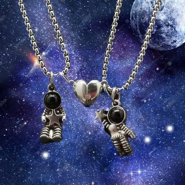 Astronaut Magnetic Necklace