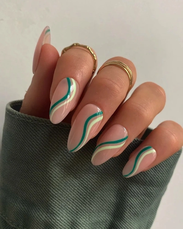 Bridge Artificial Nails 
